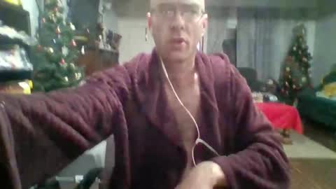 q2phq2ph online show from November 19, 2025, 9:42 am