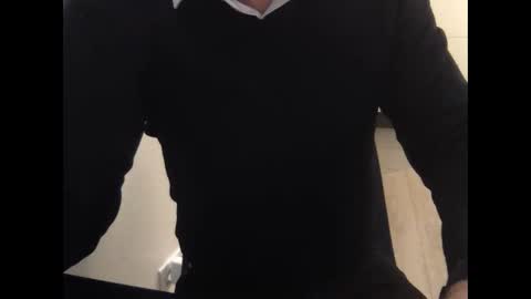 Quentin online show from December 10, 2024, 7:22 pm