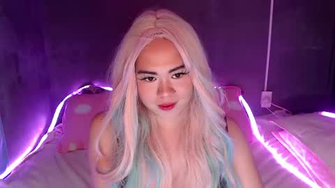 Snapshot of qt_luna18 chatting on June 18, 2026, 9:14 am qt_luna18 online show from June 18, 2026, 9:14 am