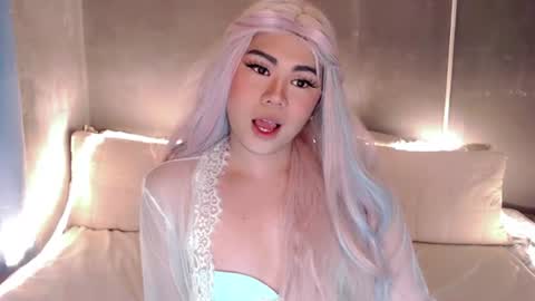 Snapshot of qt_luna18 chatting on July 2, 2026, 8:15 pm qt_luna18 online show from July 2, 2026, 8:15 pm