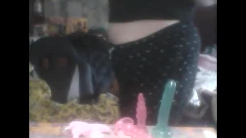 Snapshot of queeeendeepthrot chatting on February 25, 2025, 2:00 pm Bigtitanalslut online show from February 25, 2025, 2:00 pm