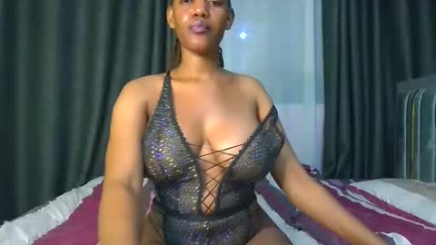 Snapshot of queen321850 chatting on February 27, 2026, 4:29 pm queen321850 online show from February 27, 2026, 4:29 pm