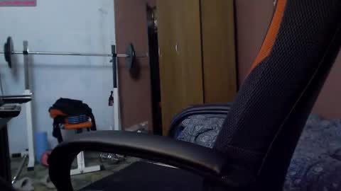 Lola online show from February 8, 2025, 4:25 pm