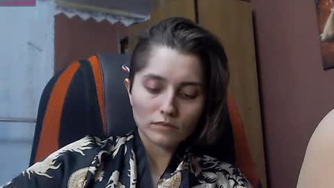 Lola online show from February 27, 2025, 2:10 pm