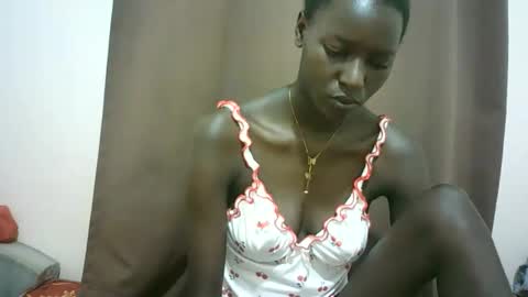 Snapshot of queen_0012 chatting on April 13, 2026, 3:12 am asher online show from April 13, 2026, 3:12 am
