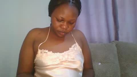 Snapshot of queen_12344 chatting on March 17, 2026, 9:01 am emmie online show from March 17, 2026, 9:01 am