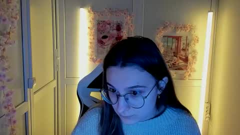 Amelie online show from April 21, 2026, 7:14 am