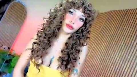Snapshot of queen_avah chatting on October 27, 2025, 10:08 am Avah online show from October 27, 2025, 10:08 am
