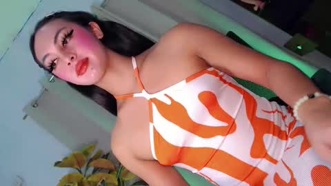 queen_danaya online show from February 15, 2026, 5:42 pm