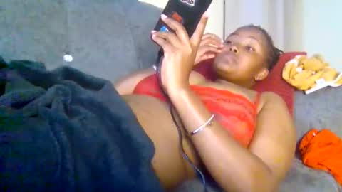 queen_doli online show from May 15, 2026, 11:45 pm