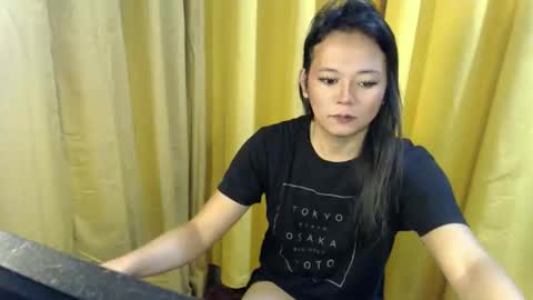 queen_ennah online show from June 9, 2026, 7:58 pm