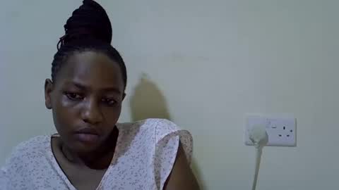 queen_fantacy online show from March 2, 2026, 7:43 pm