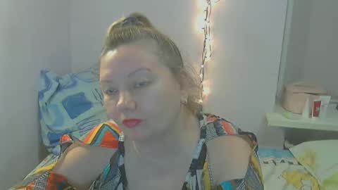 queen_jane8 online show from December 7, 2024, 3:08 pm