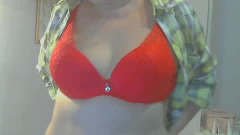 queen_jane8 online show from December 9, 2024, 1:24 pm