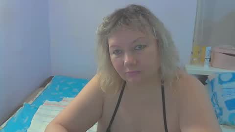 queen_jane8 online show from November 20, 2025, 4:51 pm