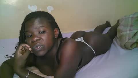 queen_latasha online show from February 27, 2026, 3:17 am