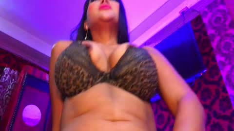 Lily online show from March 13, 2026, 9:54 pm