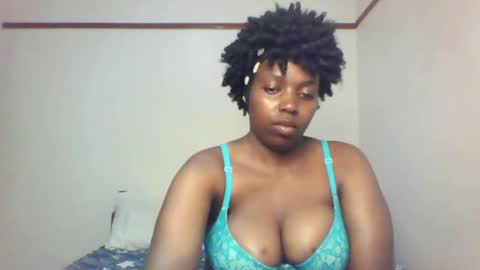 Snapshot of queen_melanine chatting on February 12, 2025, 2:03 am QUEEN online show from February 12, 2025, 2:03 am