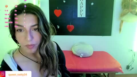 queen_natttyy online show from January 17, 2025, 7:51 am