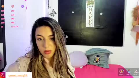 queen_natttyy online show from January 28, 2025, 4:18 am