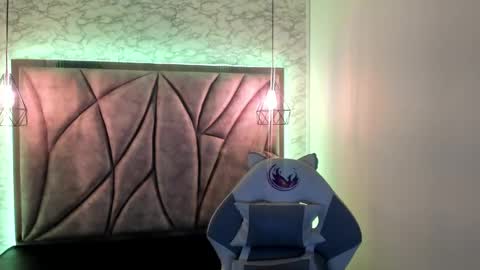   online show from January 19, 2025, 11:23 am