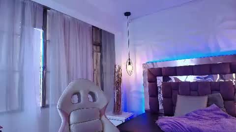 Snapshot of queen_perla_ chatting on July 10, 2026, 12:19 pm online show from July 10, 2026, 12:19 pm
