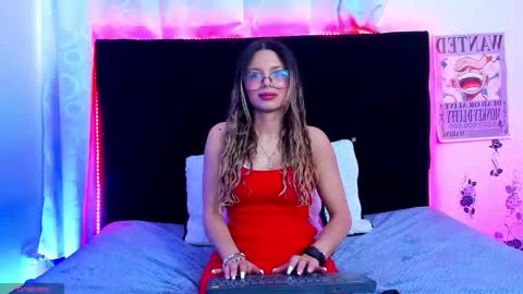 Snapshot of queen_stasy chatting on October 10, 2025, 8:41 pm Valentina online show from October 10, 2025, 8:41 pm
