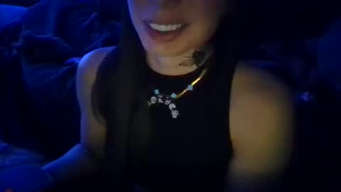 Snapshot of queenbee6269 chatting on January 29, 2025, 2:19 am queenbee6269 online show from January 29, 2025, 2:19 am