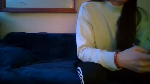 Snapshot of queenbee6269 chatting on February 14, 2025, 4:37 am queenbee6269 online show from February 14, 2025, 4:37 am