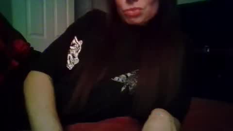 Snapshot of queenbee6269 chatting on February 17, 2025, 9:13 am queenbee6269 online show from February 17, 2025, 9:13 am