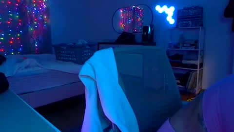 Snapshot of queenbee6269 chatting on September 13, 2025, 8:25 am queenbee6269 online show from September 13, 2025, 8:25 am