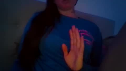 Snapshot of queenbee6269 chatting on January 8, 2026, 10:01 pm queenbee6269 online show from January 8, 2026, 10:01 pm