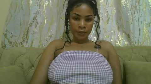 Snapshot of queendelicious1 chatting on October 25, 2025, 3:51 pm faithdoris online show from October 25, 2025, 3:51 pm