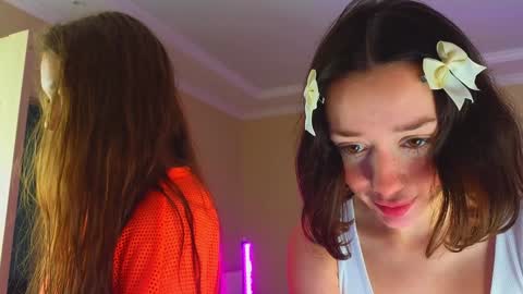 Nelly  INSTA  queenelia  online show from November 16, 2025, 10:32 am