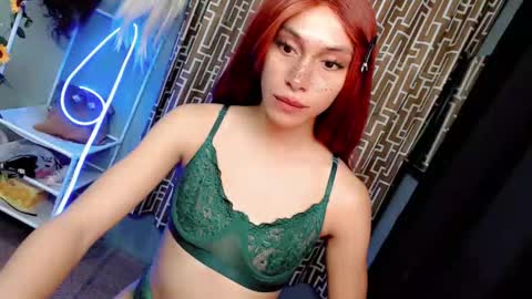 just call me QUEEN and ill be there online show from November 7, 2025, 11:54 am