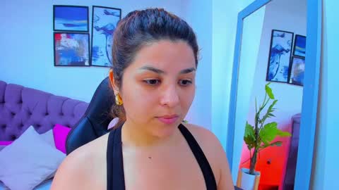 Queen online show from January 26, 2025, 2:19 pm