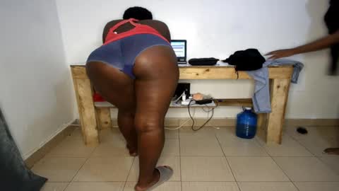 Nina online show from April 8, 2026, 7:03 pm