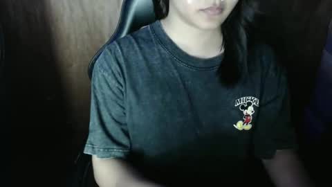 queenkrissha online show from December 17, 2025, 10:32 am