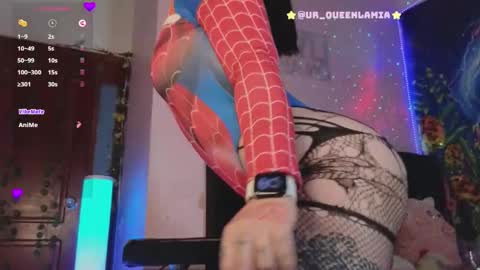 Snapshot of queenlamia chatting on December 5, 2024, 3:06 pm Taurus online show from December 5, 2024, 3:06 pm