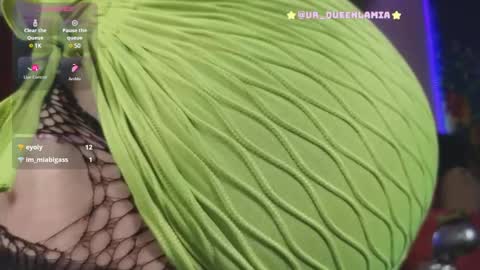 Snapshot of queenlamia chatting on February 16, 2025, 7:37 am Taurus online show from February 16, 2025, 7:37 am