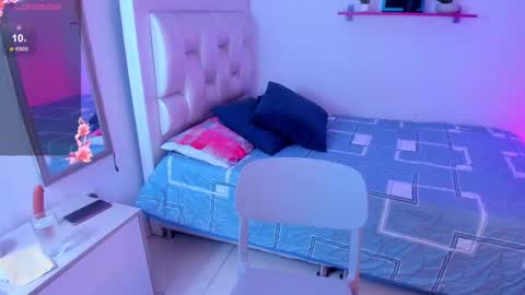 Andrea  online show from September 13, 2025, 11:32 am