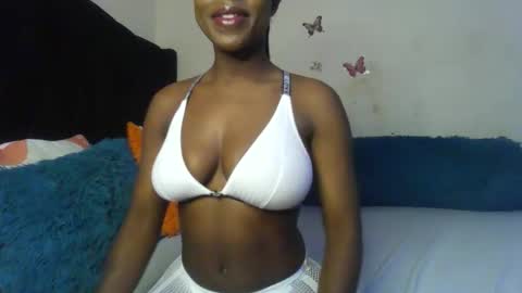 Snapshot of queenmavela_ chatting on February 20, 2026, 7:21 am queenmavela_ online show from February 20, 2026, 7:21 am