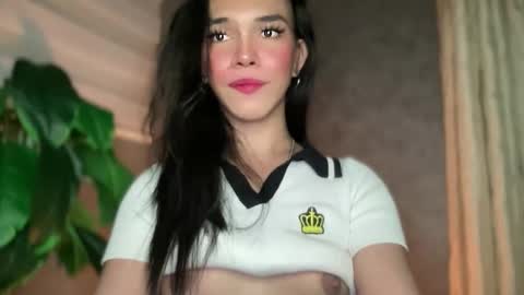 Snapshot of queenn_xxx chatting on September 9, 2025, 7:24 pm QUEEN online show from September 9, 2025, 7:24 pm