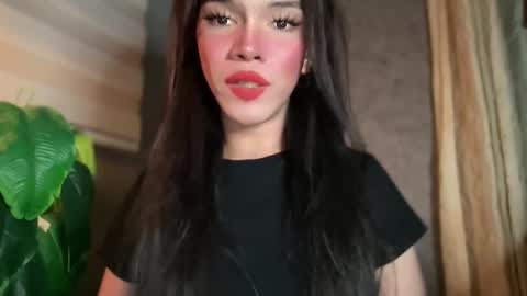 Snapshot of queenn_xxx chatting on April 21, 2026, 4:41 am QUEEN online show from April 21, 2026, 4:41 am
