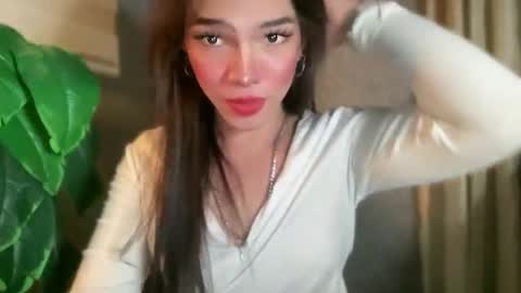 Snapshot of queenn_xxx chatting on May 15, 2026, 2:29 am QUEEN online show from May 15, 2026, 2:29 am
