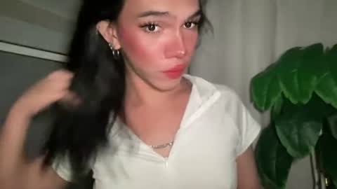 Snapshot of queenn_xxx chatting on July 22, 2026, 8:28 am QUEEN online show from July 22, 2026, 8:28 am
