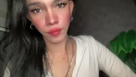 Snapshot of queenn_xxx chatting on August 7, 2026, 10:17 am QUEEN online show from August 7, 2026, 10:17 am