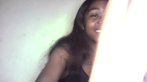 queennaya online show from July 8, 2026, 7:29 pm