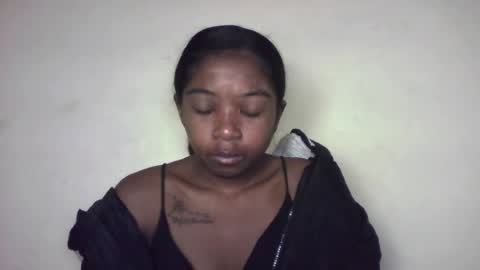 queennaya online show from July 9, 2026, 10:41 am