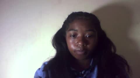 queennaya online show from July 29, 2026, 8:40 pm